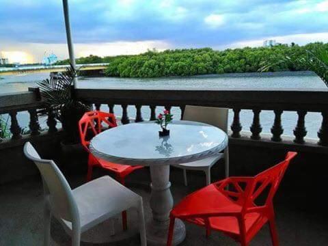 Legacy Mansion Hotel Iloilo City Room photo